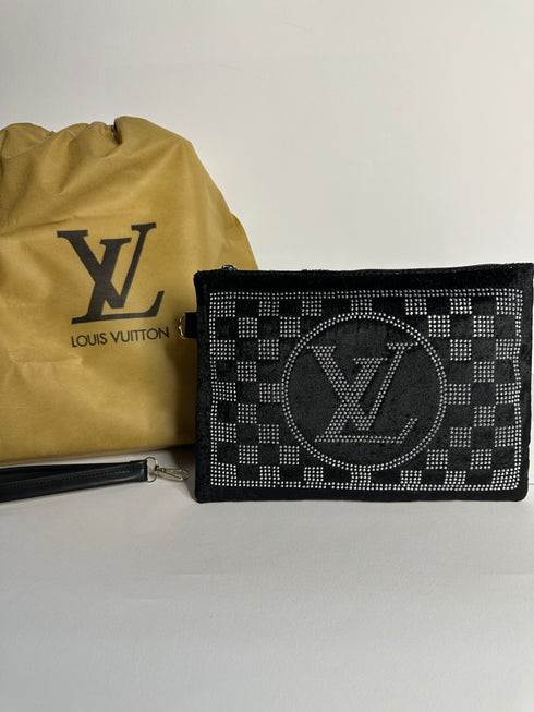 Louis Vuitton Crystal Velvet Clutch Τσάντα – Μαύρο